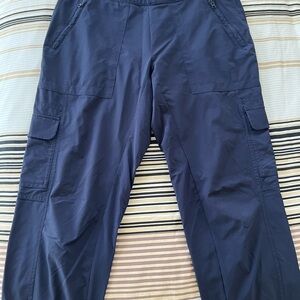 Athleta Women’s Cargo Pants Size 8